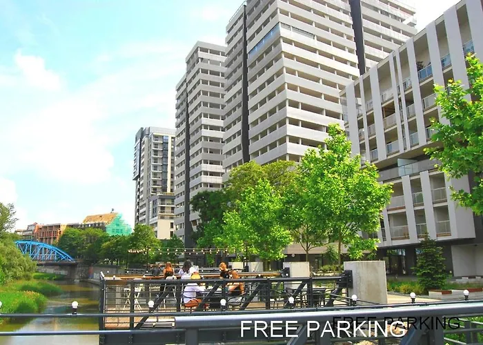 Two Towers Old Town Apartments-City Center-By The River-Observation Terrance On The Roof-Free Parking